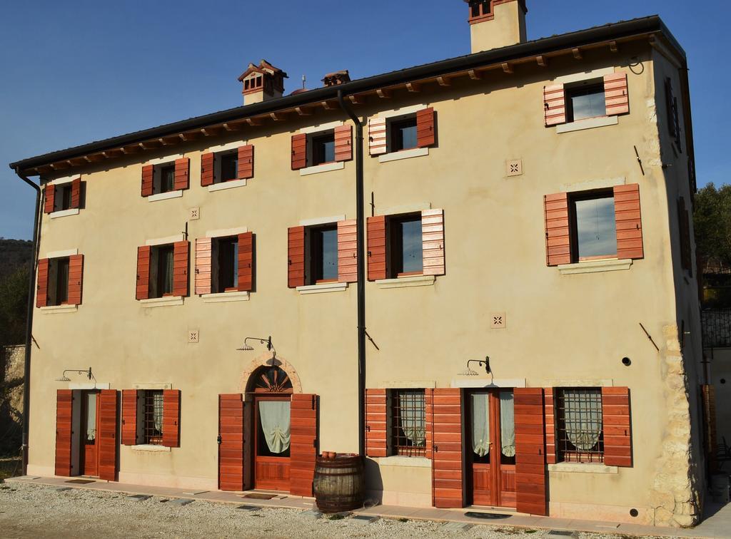 Agriturismo Borgo Valfredda Mezzane di Sotto Exterior foto